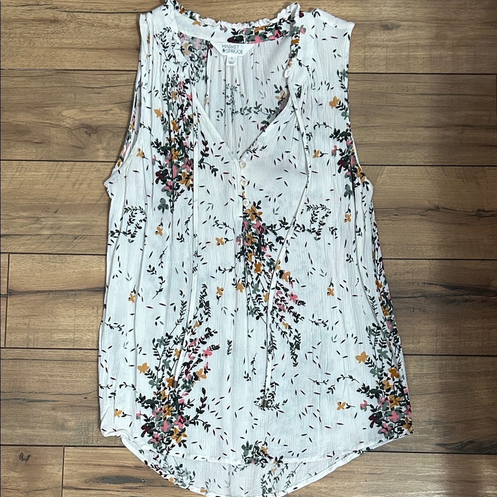 Matket & Spruce Floral Sleeveless Blouse - White Cottagecore